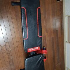 ホームトレーニングベンチとダンベルセットの画像