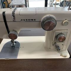 ★来店限定★　ジャノメ　台付きミシン　MODEL802　レトロ　通電確認済み　現状渡しの画像