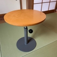 サイドテーブル