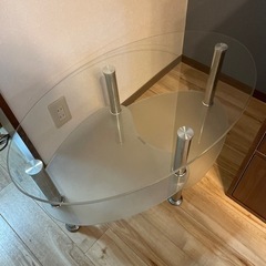 ガラスローテーブル　あげます　10日まで！