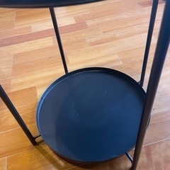 IKEA GLADIM サイドテーブルの画像