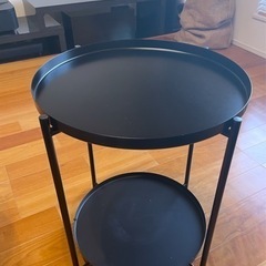 IKEA GLADIM サイドテーブルの画像