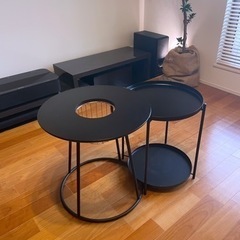 IKEA GLADIM サイドテーブルの画像