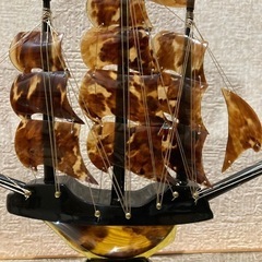 さしあげます！鼈甲製の外国船置物の画像