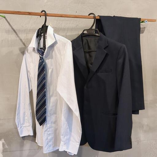 男子　スーツ一式　（160cm）