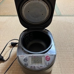 タイガー5合炊き炊飯器の画像