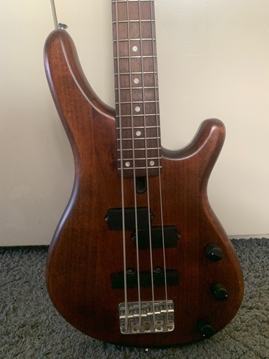 YAMAHA ベース　motion b