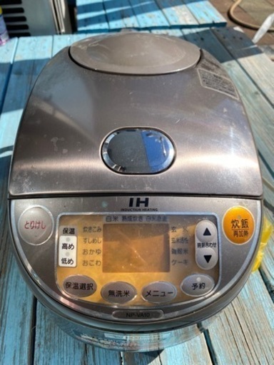 象印　ZOJIRUSHI 炊飯器　NP-VA10 13年製