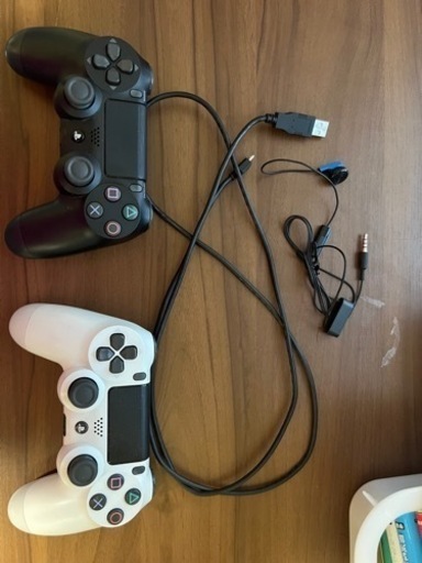 PS4 slim/純正コントローラー2個/外付けHDD 1TB