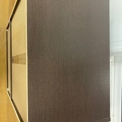 本棚　食器棚　扉付きの画像