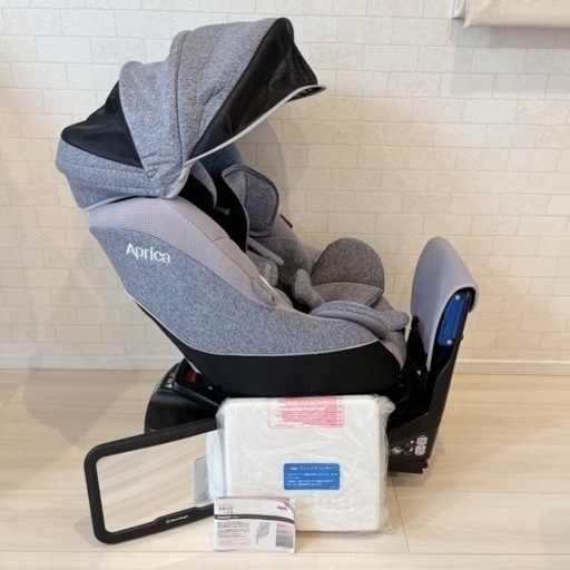 アップリカ クルリラ チャイルドシート 回転式 ISOFIX シートベルト取り付け