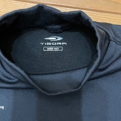 11.長袖シャツ　サイズ140の画像