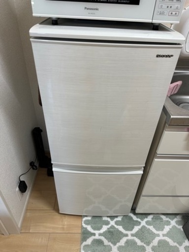 シャープ冷蔵庫(綺麗です)