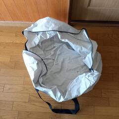 ゴムボートを入れる袋