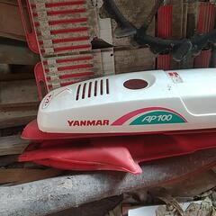 ヤンマー田植え機 AP100 のタイヤの画像