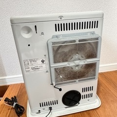 石油ファンヒーターの画像