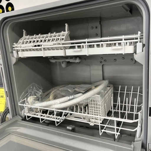 【値下げしました】　J3364 ★3ヶ月保証付★ Panasonic パナソニック 食器洗い乾燥機 NP-TH3-W 2020年製クリ