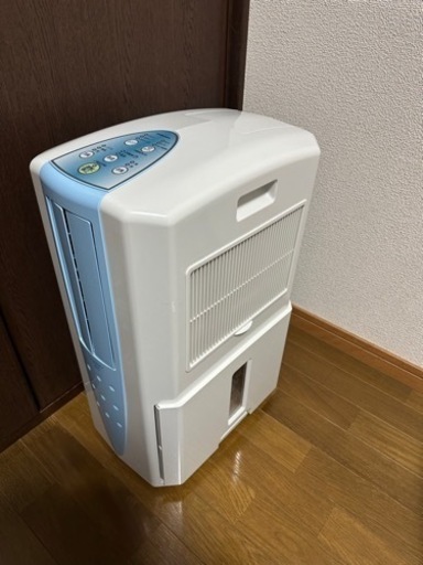 コロナ　冷風衣類乾燥除湿機　2022年購入　3月上旬まで！