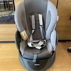 【赤ちゃんから使える】Apricaチャイルドシート の画像