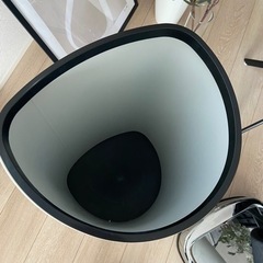 ゴミ箱　電動　50リットルの画像
