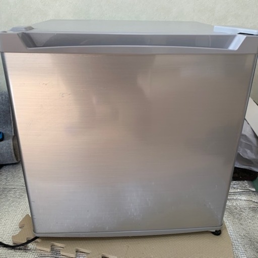 アイリスオーヤマ小型冷蔵庫　2019年製　動作確認済み