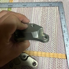 汎用ブレンボキャリパー用？サポートの画像