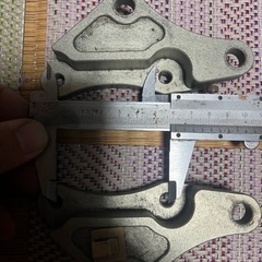 汎用ブレンボキャリパー用？サポート