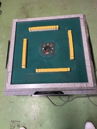 全自動麻雀卓 アモス AMOS 雀友アルファα 点数表示枠ダメ　稼働はOK 発送不可かもしれないので引き取り可能な方