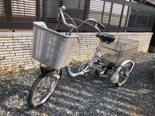 高齢者自転車　早い者勝ち