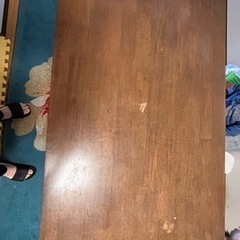 ダイニングテーブルの画像