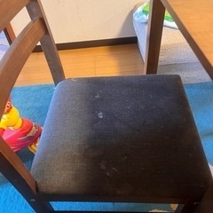 ダイニングテーブルの画像