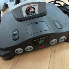 ニンテンドー64 コントローラー、ソフトセットの画像