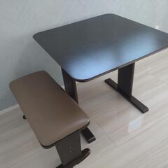 テーブル、ベンチの画像