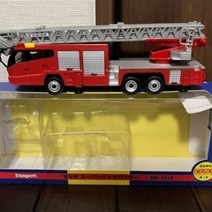 ハシゴ消防車の画像