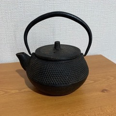 鉄瓶　小さめ　1