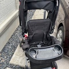 二人乗りベビーカー　兄弟用　スタンド付き