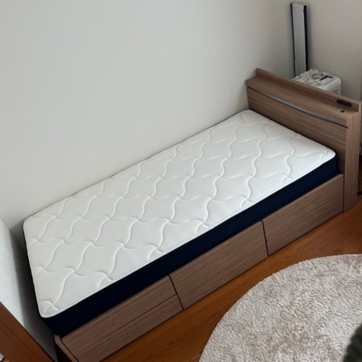 シングルベッド