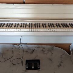 電子ピアノ　KORG LP-180 16年製