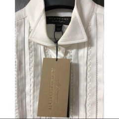 ♡新品未使用！定価18万！バーバリー 白ワンピース♡の画像
