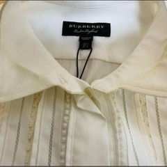 ♡新品未使用！定価18万！バーバリー 白ワンピース♡の画像
