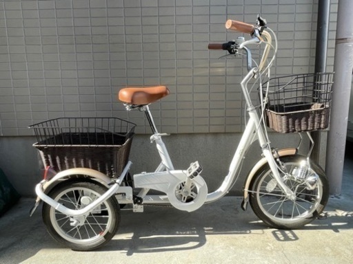 大人用三輪車　スイングチャーリーロータイプ