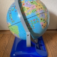 【しゃべる国旗つき地球儀】の画像