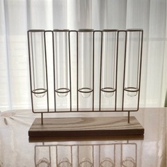 \\ 新品未使用// フラワーベース＆造花 (ニトリ)の画像