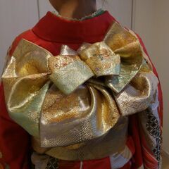 着物を自分で着たい、自分で誰かに着物を着せたい！今年こそ、その夢叶えませんか？出張着付け・レッスンのアズールスタイルがお手伝い致します。の画像
