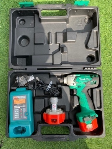 充電式インパクトドライバー12v