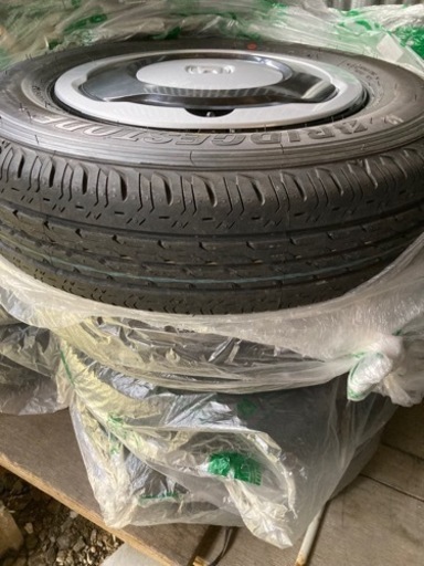 取引完了　145/80R12 LT 夏タイヤ、ホイール4本