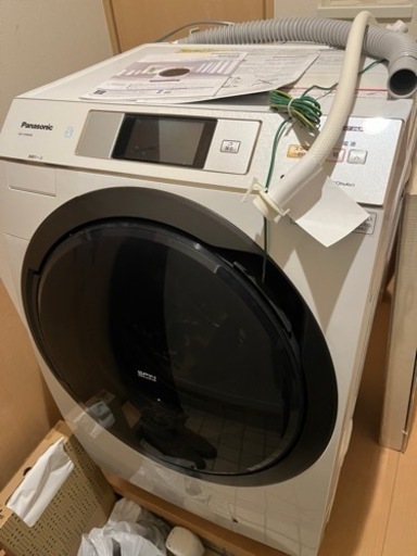 パナソニック　ドラム式洗濯機　NA-VX9600 R