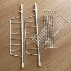 キッチン 棚 水切りかご 白 突っ張りキッチンラック