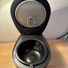 アイリスオーヤマ炊飯器の画像