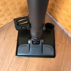 【引取】シャーク充電式スティッククリーナー CH966JBJ  の画像